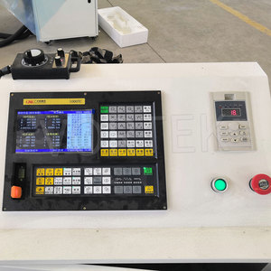 PL1530 Venta al por mayor de fábrica Torno CNC de un solo eje y doble cuchilla para madera, motor de 4-5kW de potencia, 1 año de garantía para tallado - Product Image 5
