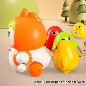 Balançoires et rotations Mécaniques Vente en Gros Mère Poulet Jouets à Remonter Dessin Animé Apprentissage Ramper Jouet Classique pour Enfants Jouets - Product Image 4