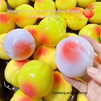 Knuspriges Pfirsich-Squishy-Spielzeug, Simulierte Fruchtfigur, Stressabbau-Fidget-Spielzeug, Langsam Rückfederndes TPR-Material, Unisex
