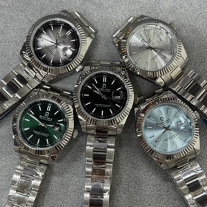 Orologio Classico da Uomo di Lusso con Cinturino in Acciaio Inossidabile, Movimento al Quarzo Giapponese, Quadrante in Vetro con Lancette e Resistenza all'Acqua - Product Image 4