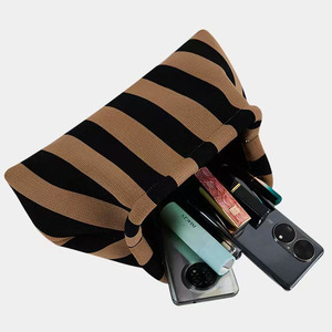 Monederos tejidos de ganchillo para mujer, bolso de playa, bolso de mano de bola de masa hervida, bolso de nube fruncido, bolsas de cosméticos informales Colorblock para mujer - Product Image 4