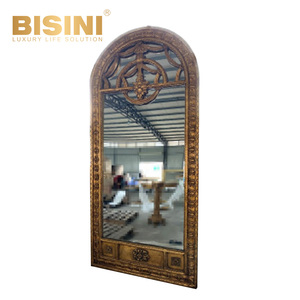 Espejo de pie grande de PU tallado estilo <span class=keywords><strong>colonial</strong></span> <span class=keywords><strong>americano</strong></span>, decoración rústica para sala de estar, espejo dorado para villa europea - Product Image 4