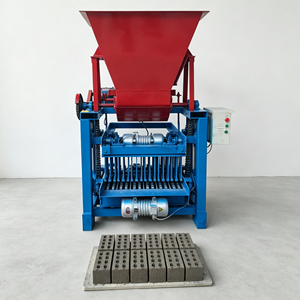 Machine à fabriquer des pavés pour trottoirs, allées et chemins de jardin - Product Image 1