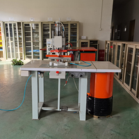 Machine de gaufrage à haute fréquence de 8 kW pour le cuir TPU PU, le cuir, le gaufrage des chaussures, le gaufrage mat