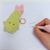Porte-clés en peluche aubergine mignon - Outil d'écriture en peluche douce avec clip pour l'école et la décoration de sac