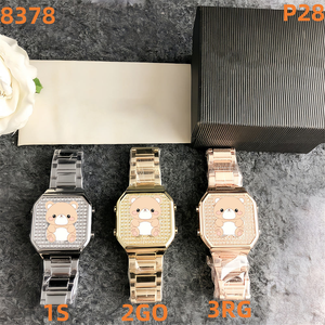 Reloj de Cuarzo Cuadrado de Diseño Minimalista y Elegante de la Marca Española Touses, con Incrustaciones de Diamantes - Product Image 2