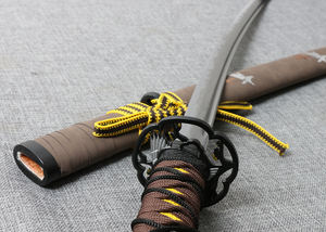 La Espada de Yangti, la Espada del Lobo Solitario, las Garras del Halcón y la Espada de Doble Filo como Arma de Utilería 103cm - Product Image 6