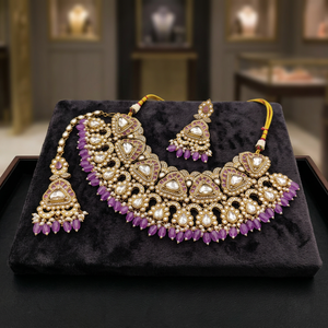 Conjunto de Collar Choker Kundan Chapado en Oro Antiguo Tradicional Indio con Cuentas de Piedras Preciosas Color Lavanda Púrpura, Conjunto de Joyería Nupcial con Pendientes - Product Image 3