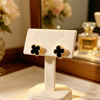 Mini Boucles d'Oreilles Clous Trèfle à Quatre Feuilles Anti-allergiques Plaqué Or 18K Bijoux Coquillage Tendance pour Femme Nouveautés Idées Commerciales 2026