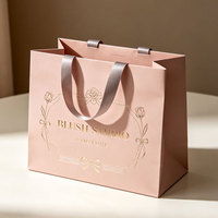 Sac shopping en papier carton épais de luxe personnalisé, impression de marque personnalisée pour les magasins de vêtements et de chaussures
