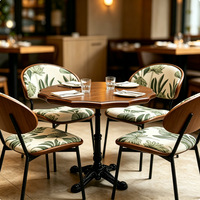 Tables et chaises de restaurant sur mesure de style médiéval en fer forgé pour cafés, salons de thé, salles d'accueil et restaurants de fondue