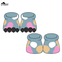 Vente en gros de pantoufles créatives en coton avec griffes de dinosaure, chaussures chaudes pour couple de dessins animés, pantoufles en peluche avec monstres pour hommes et femmes
