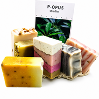 Sabun Logo Kustom Proses Dingin Pelembap Pengelupas Kulit Alami Herbal  Basis Sabun Gliserin
