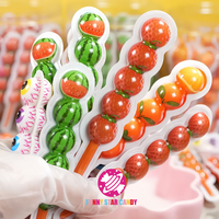 Bonbons en gros saveur fruitée, sucettes moelleuses, bonbons gélifiés en forme de gourde, fourrés à la confiture, enrobés de sucre