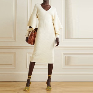 OUDINA Nuovo Stile Abiti Semplici con Scollo a V, Design a Maniche Lunghe Irregolari, Vestito in Maglia con Vita Elasticizzata per Donne - Product Image 1