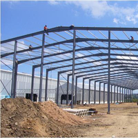 Magazzino in Struttura d'Acciaio con Tetti Isolati Zincati, Design Moderno per Operazioni in Zone Fredde, Certificazione CE UE