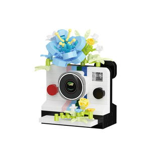 Retro Camera Building Block Puzzle Toy 200-400 Pieces DIY For Teenagers 7-14 Years Old Gift With Flowers Decor - Product Image 5
