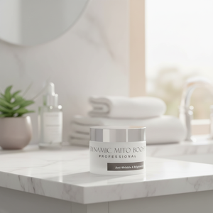 Crème pour le visage anti-taches très vendue avec des ingrédients anti-âge et éclaircissants pour un teint uniforme - Product Image 3