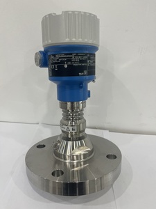 Principe de mesure de niveau par radar haute fréquence Endress+Hauser : Spécifications de mesure de distance par radar sans contact - Product Image 1