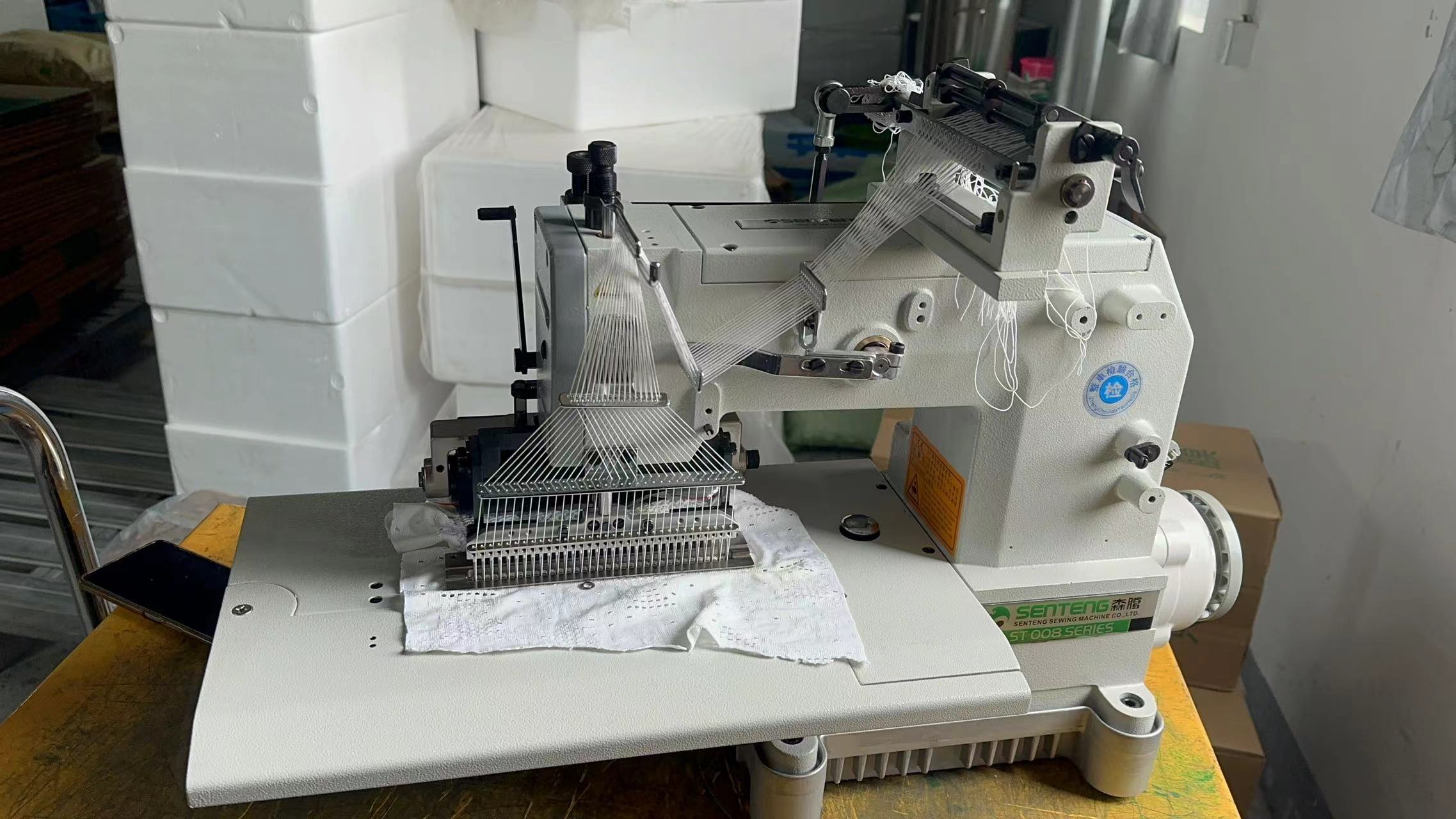skn930303さん専用 ST- 008-33048P/VSQ 33 Needle Elastic Sharring Sewing Machine