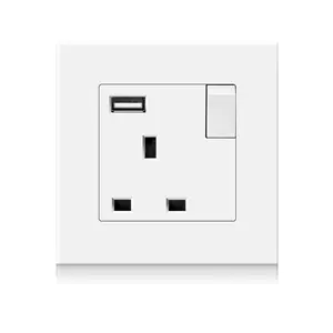 Classic PC Panel British Standard 3-Hole Socket With 1-Way Switch And 1 USB Port Plugs Sockets Product