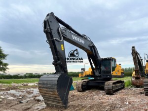 Excavatrice sur chenilles Volvo EC480D d'occasion, 48 tonnes, modèle 2022, moteur Volvo Penta, capacité de la benne de 3,8 m, économie de carburant - Product Image 2