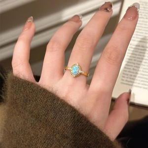 Vendita calda S925 anello di lusso in argento placcato oro magico gioielli speciali con sogno blu opale taglio ovale stile <span class=keywords><strong>palazzo</strong></span> <span class=keywords><strong>diamante</strong></span> - Product Image 3