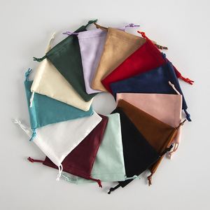 Bolsa de Regalo de Joyería y Perfume Personalizable, Ecológica y Reciclable de Gamuza de Alta Gama, para Relojes de Lujo, Pulseras, Gemas y Collares - Product Image 2