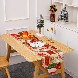 Chemin de table classique imprimé en polyester pour Noël, le Nouvel An et les mariages - Réutilisable et écologique - Product Image 4