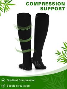 Calcetines de compresión de viscosa de bambú Embarazo Viajes Deportes Puntos antideslizantes Calcetines de compresión de agarre de talón grueso con infusión de cobre de Bambú - Product Image 4