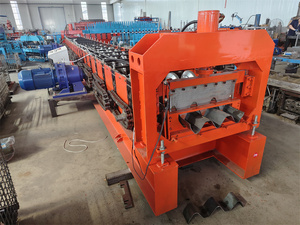 เครื่องขึ้นรูปแผ่นเหล็กกั้นจราจรแบบ W-Beam สำหรับรั้วกั้นความเร็วสูง เครื่องขึ้นรูปแผ่นเหล็กกั้นความปลอดภัย เครื่องขึ้นรูปแผ่นเหล็กกั้นแบบม้วน - Product Image 3