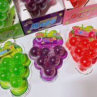 Bonbons anti-stress pour enfants, billes de gelée de fruits Pop Bubble en forme de raisin, saveur fraise, vert, violet, lot de 6 pièces multicolores en plateau