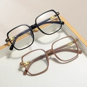 Lunettes anti-lumière bleue surdimensionnées élégantes, monture complète en PC, unisexe, verres plats, Jinhua 8892 - Product Image 5