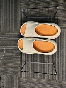 Pantuflas Unisex de Moda Usadas, Modelo A103, Verano, Materiales Mixtos, Tallas Mixtas, Varios Estilos, Envío Aleatorio - Product Image 3