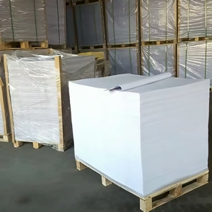 Papel Kraft Blanco de Grado Alimenticio con Recubrimiento de PE de una Cara, Resistente a la Humedad, Reciclable para Uso en la Industria Química y Bolsas de Alimentos - Product Image 2