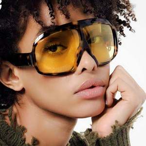 Nouvelles Lunettes de Soleil Tendance Femme Homme Style Punk Grand Cadre Masque de Protection Designer de Marque Masque Carré Surdimensionné Punk Lunettes de Soleil Goggle - Product Image 2