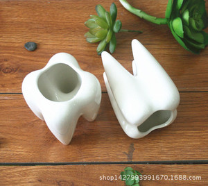 Venta al por Mayor de Macetas de Cerámica Pequeñas para Interiores P355, Macetas para Suculentas, Lindas y de Forma Inusual, Esmaltadas en Blanco, Mini Decoración para Bonsái - Product Image 4