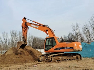Excavadoras Usadas Doosan DX225LCV Rentables |   Motor Original de Corea |   Certificado CE EPA ISO, Disponible en Dubái - Product Image 2