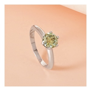 Nuova Tendenza Anelli in Argento 925 con Moissanite Verde Smeraldo, Gioielli di Alta Qualità VVS1 Livello <span class=keywords><strong>D</strong></span> per Fidanzamento e Matrimonio - Product Image 2