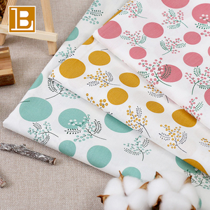 Tissu en coton original BILU Meadow Dot Ditsy à imprimé numérique Liberty Designer pour vêtements, tissu de couture - Product Image 1