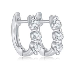 Pendientes de Oro Blanco para Mujer con Moissanita de 3mm-4mm y Acabado Plateado - Product Image 1