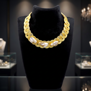 ชุดเครื่องประดับไข่มุกบาโรก Laxmi Jewellers ชุบทอง 18K ทำจากทองเหลือง สำหรับผู้หญิง เหมาะสำหรับงานแต่งงานและแฟชั่น - Product Image 3