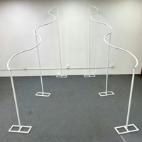 Support de toile de fond en acier inoxydable en forme de S pour rideaux transparents, support d'arche de mariage en spirale. Toile de fond pliable blanche rustique pour fête et photographie