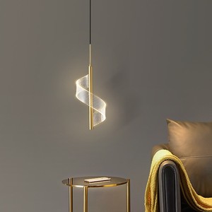 La nouvelle lampe suspendue de chevet 2022 est une lampe moderne, luxueuse, entièrement en cuivre, minimaliste et petite pour créer une ambiance dans la chambre. - Product Image 2