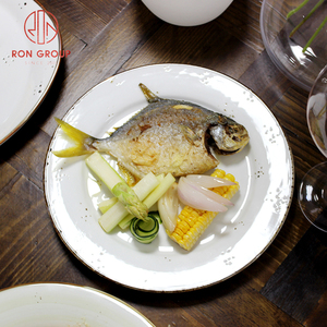 <span class=keywords><strong>Vaisselle</strong></span> de traiteur d'hôtel et de restaurant Assiettes de présentation <span class=keywords><strong>en</strong></span> porcelaine blanche Plats <span class=keywords><strong>en</strong></span> céramique de forme ronde pour fêtes Vente <span class=keywords><strong>en</strong></span> vente - Product Image 4