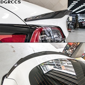 สปอยเลอร์หลังคาร์บอนไฟเบอร์ทรง Model 3 สำหรับปี 2017-2023 ทำจากคาร์บอนไฟเบอร์ - Product Image 6