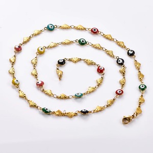 สร้อยคอสแตนเลสสตีลขนาด 6 มม. สำหรับผู้หญิง สีทอง ลายหัวใจแบบนูน พร้อมจี้รูปตาปีศาจแบบตุรกี ประดับลูกปัดโลหะ สร้อยคอแบบโชคเกอร์ - Product Image 6