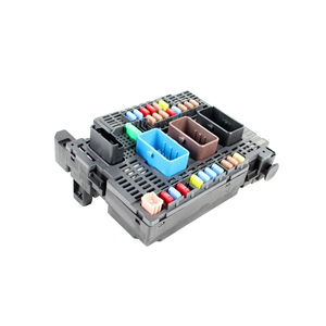 Boîte à fusibles automobile 9810719280 pour <span class=keywords><strong>Peugeot</strong></span> <span class=keywords><strong>508</strong></span> 1.6 2.0 Contrôleur de système de gestion de moteur - Product Image 2