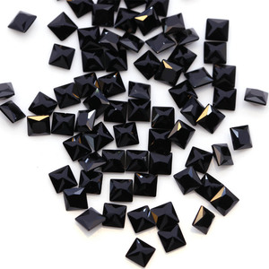 <span class=keywords><strong>Spinelle</strong></span> <span class=keywords><strong>noire</strong></span> naturelle avec taille princesse pour la création de bijoux, chauffée, <span class=keywords><strong>prix</strong></span> au carat, vente en gros - Product Image 3