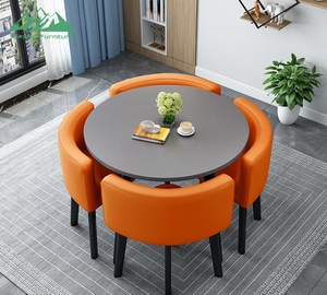 Ensemble de salle à manger moderne Wayon, <span class=keywords><strong>table</strong></span> noire, pieds en métal et en bois massif, 4 chaises rembourrées grises, compact - Product Image 3